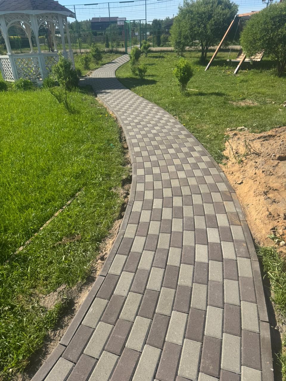 тротуарная плитка во дворе частного дома фотo и цена